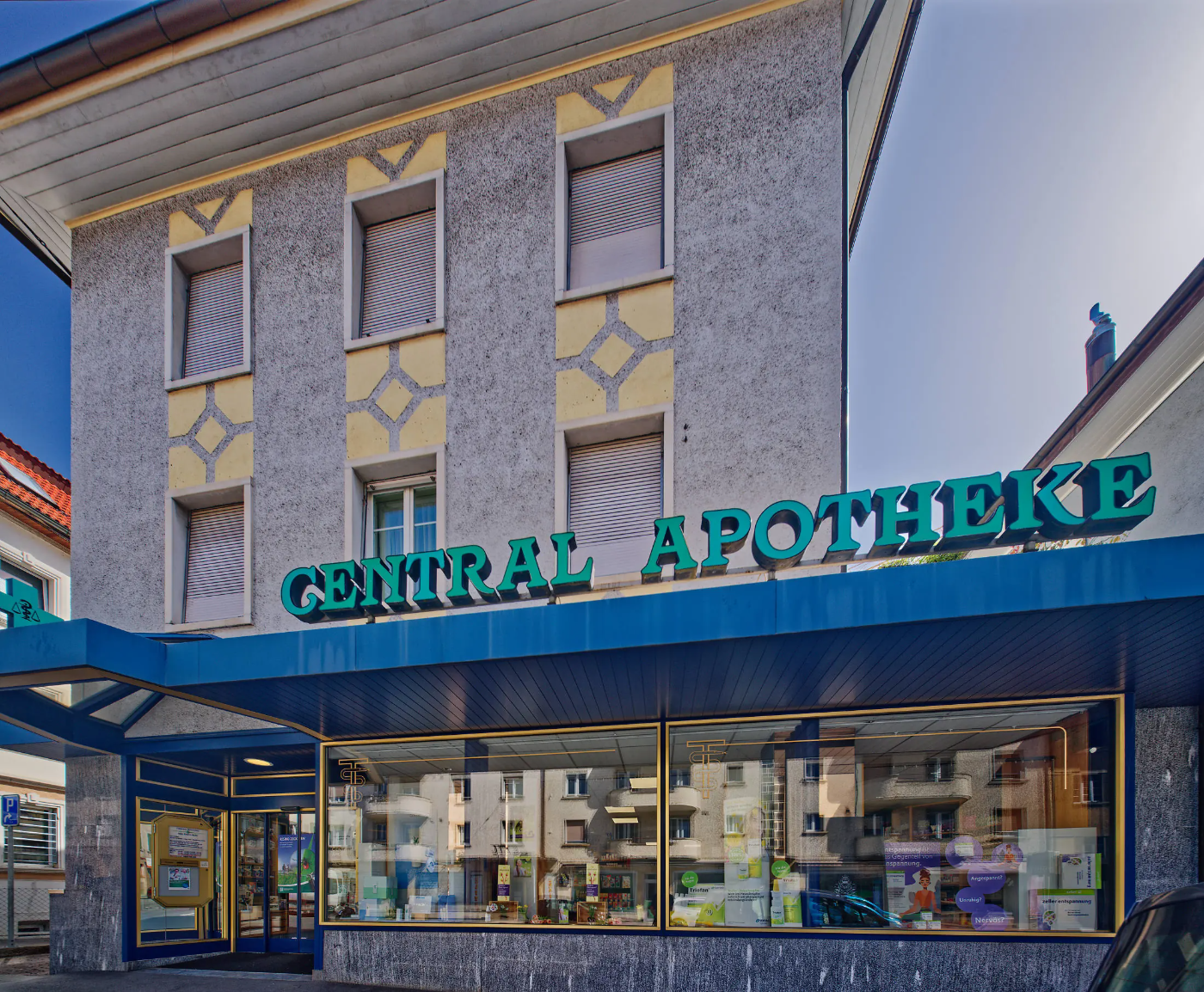 Central Apotheke, Hauptstrasse 18 — Frontansicht